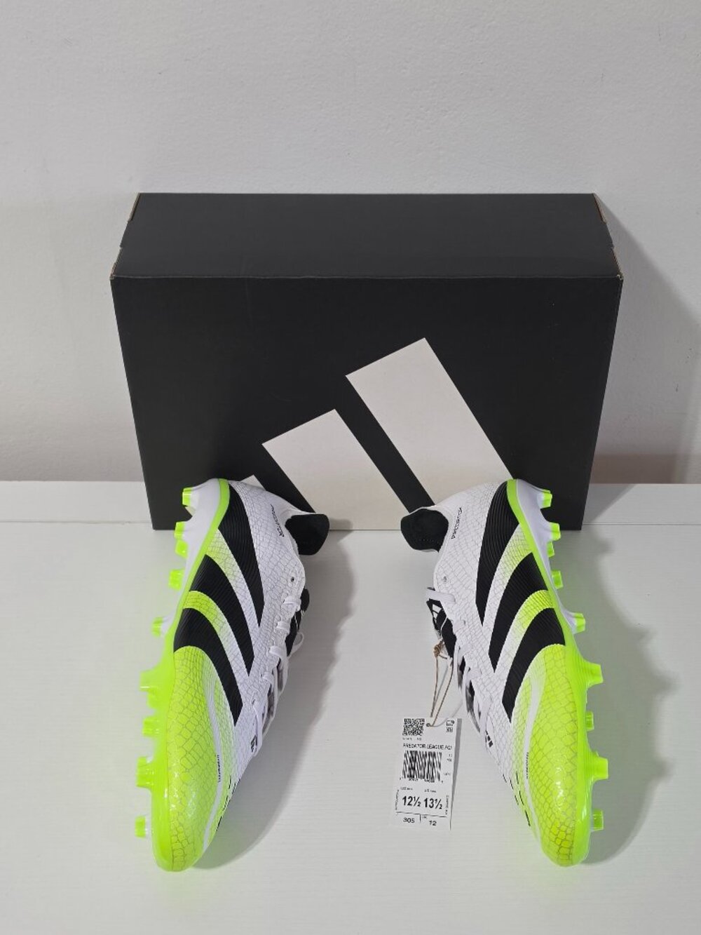 adidas Predator League Firm/MG Cleats - White/ Black / Lemon -Size 12.5 - JI1117 - Picture 4 of 8